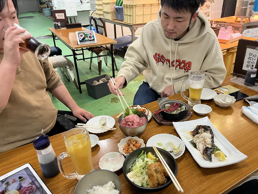 社員で囲むランチ